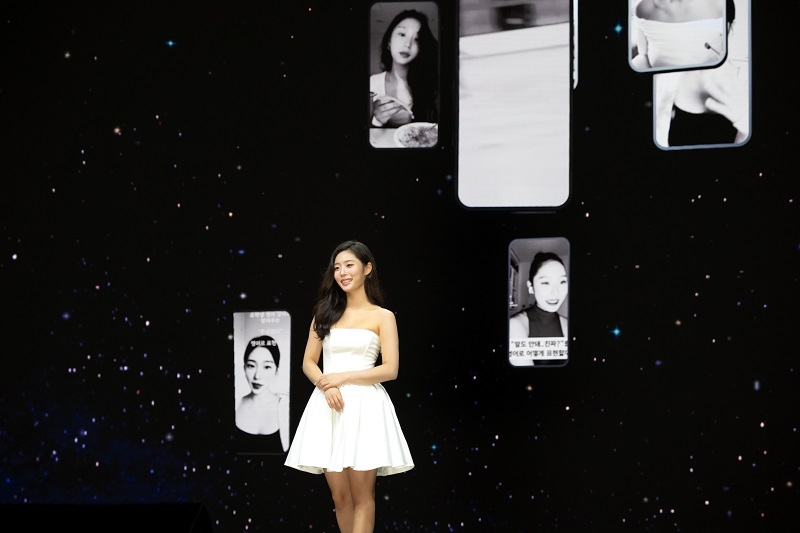 엔피 XR 스테이지에서 촬영 중인 에이미. 사진=엔피