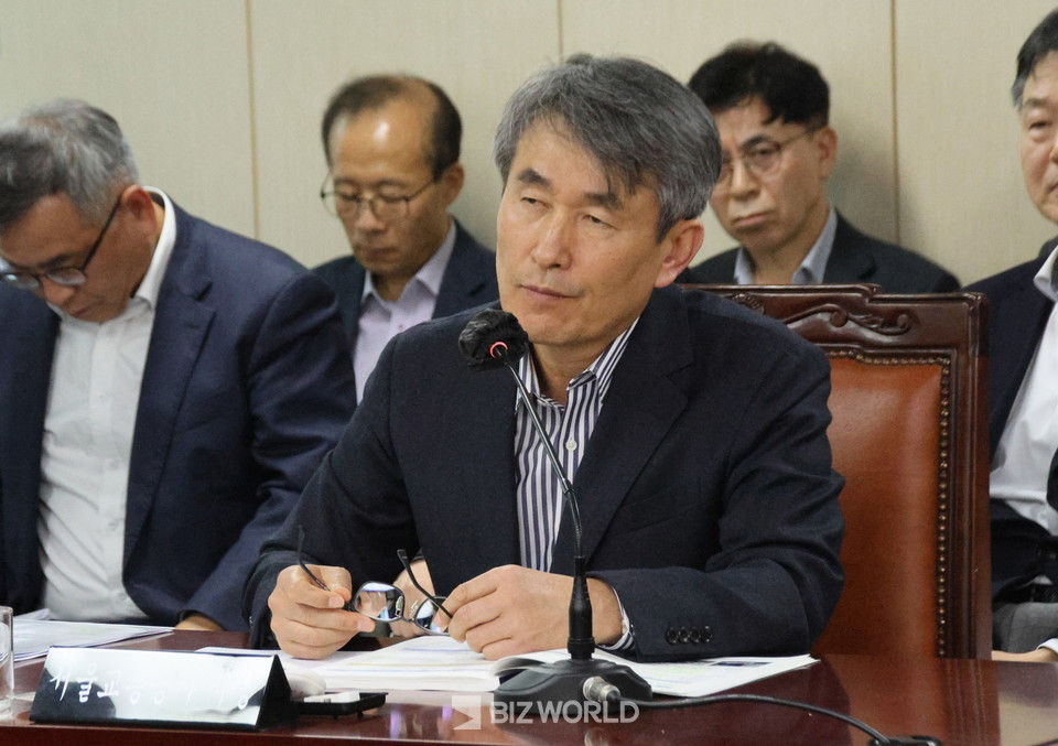 백호 서울교통공사 사장이 의원들의 질문에 답하고 있다. 사진=손진석 기자