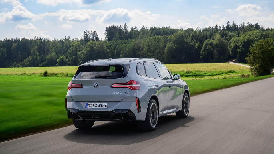 뉴 X3 30 xDrive M 스포츠 패키지 프로 후측면. 사진=BMW 코리아