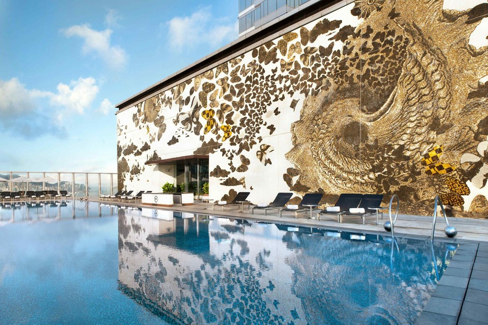 서구룡 문화지구 5성급 호텔인 W 홍콩의 인피니티 풀. 사진=부킹닷컴