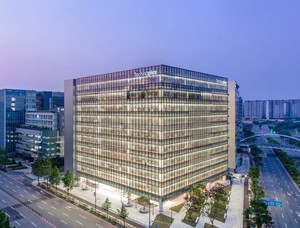 [산업 HOT 뉴스] 한국앤컴퍼니, 단순 제안 넘어 '100일 프로젝트'로 실제... - 뉴스 썸네일 이미지