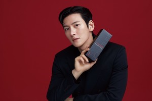 휴젤, 가교제 줄인 'HA 필러' 신제품 선봬..."안전성 강화" - 뉴스 썸네일 이미지