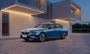 BMW, 전기 세단 i5·iX '온라인 한정판' 2종 출시